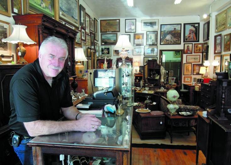 Longtime county resident Randy Wallace has opened a new store, Randy’s Antiques and Art, on Main Street in downtown Elizabeth. The new store is one of a number of new shops popping up on the town’s budding “antiques row.”