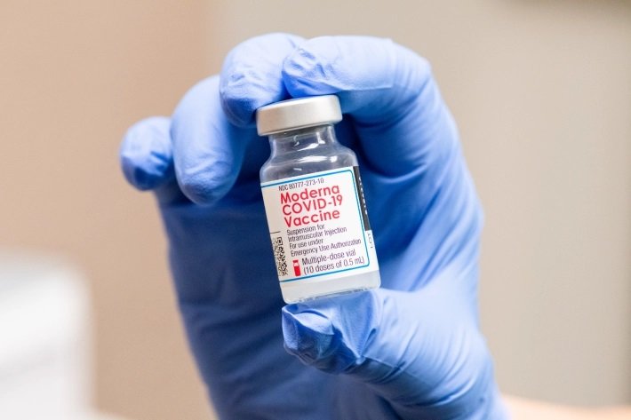 The Colorado Department of Public Health and Environment recommended COVID re-vaccinations for as many as 700 doses administered earlier this year. One of the affected clinics was the Colorado Family Clinic, 4990 Kipling St. in Wheat Ridge.