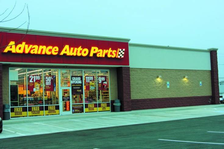 A ribbon cutting was held Dec. 20 for the Advance Auto Parts store at 4979 S. Broadway in Englewood. The opening of the store concludes the first phase of development of more than three acres that will include a Sprouts Farmer’s Market scheduled to open in June 2014.