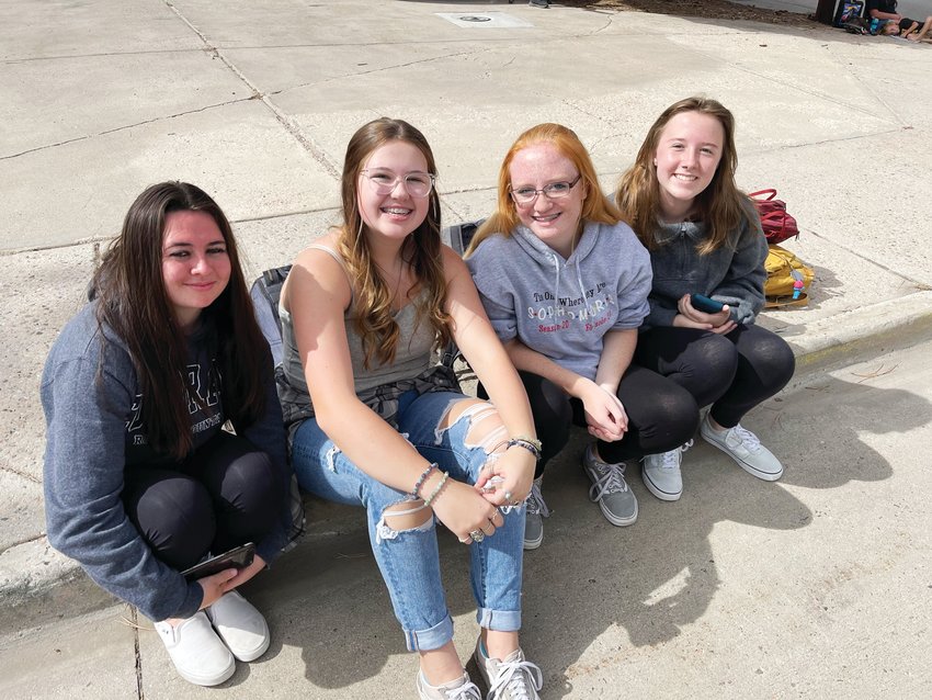 Elizabeth High School students showed up to the parade ready to cheer on their fellow classmates. (Left-Right) Maizie, Emma A Williams, Amy Ward, and Kennedy Thompson.