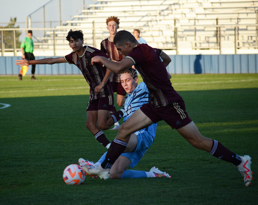 Ralston Valley junior Hunter Byrne (23) opened the scoring with a goal in the 13th minute in a 2-0 victory over Golden on Tuesday, Aug. 29, at the North Area Athletic Complex.