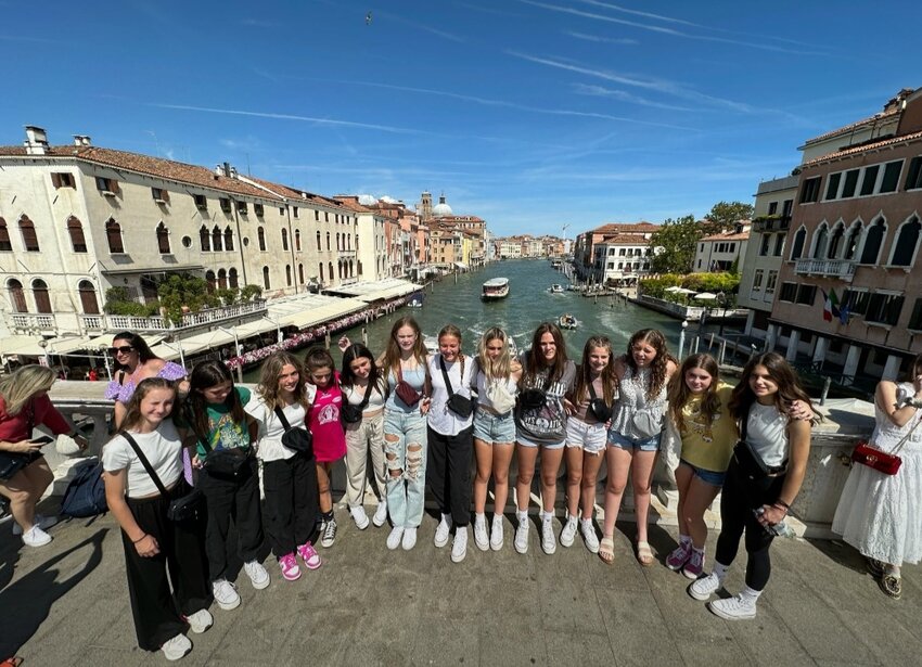 Members of the Macron Select team stop in Venice, Italy during their recent trip overseas. Other than sightseeing, the team played members of Italy’s 14U team during the visit and won 67-64.